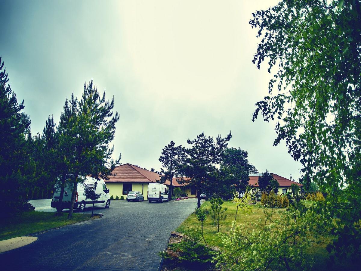 Kamieńsk Wrzosowaモーテル エクステリア 写真